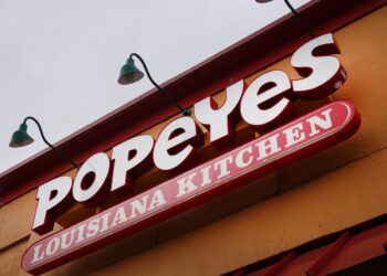 Popeyes shut down a store after teenage workers said they were asked to skip school and do late weeknight shifts