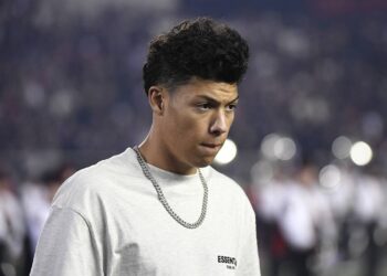 Jackson Mahomes arrested, booked into Johnson County jail on sexual battery warrant