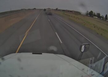 Dashcam video shows motor home rolling over on I-84