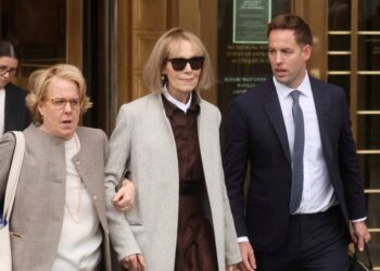 Trump Rape Jurors Hear About the Flight When Trump Groped Another Woman