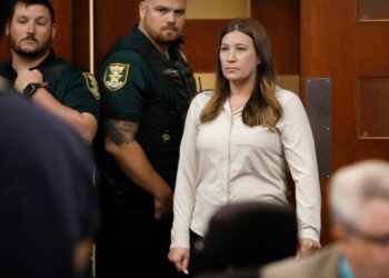 Florida mom whose teen son stabbed cheerleader 114 times sentenced for evidence tampering after washing blood from his jeans