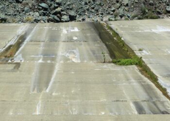 With a fuller Lake Shasta, more water is seeping from the front of Shasta Dam