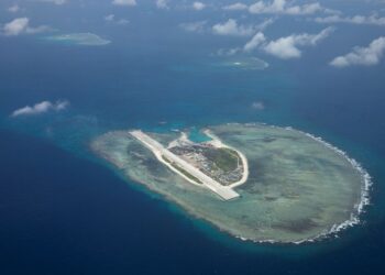 Philippines places buoys in parts of S.China Sea to assert sovereignty