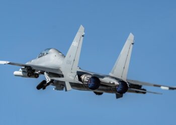 Chinese J-16 Seen ‘Head Butting’ U.S. RC-135 In Cockpit Video