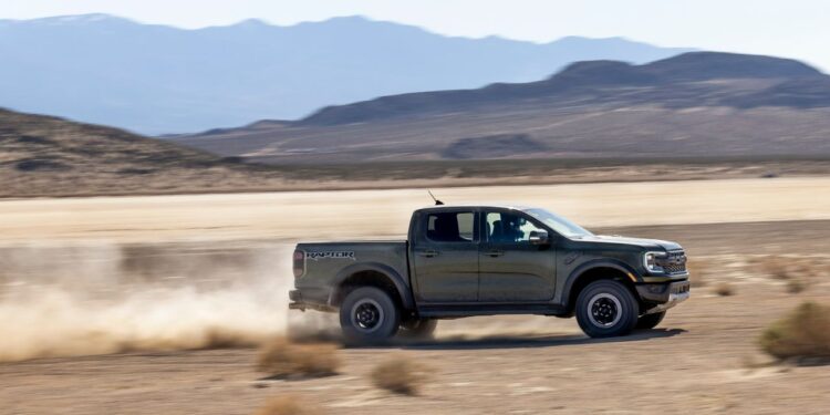 Ford Introduces a New Gas-Powered Truck Aimed at Global Dominance