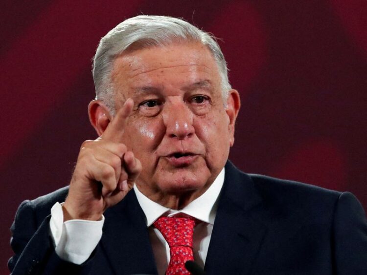Mexican president pushes new Labor Minister to resolve Grupo Mexico conflict