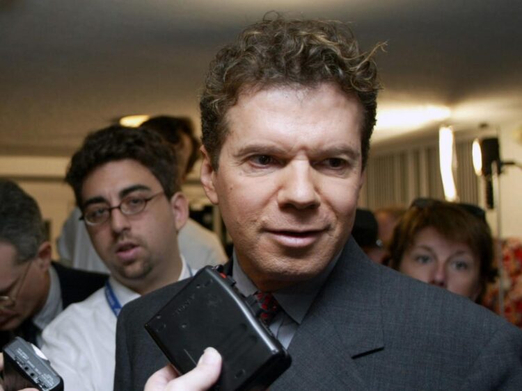 Physicist who once got caught in Titanic wreckage in a sub says its time to stop ‘joyride’ trips to Titanic wreck site