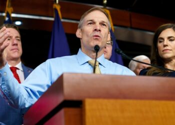 Dana Bash spars with Jim Jordan over Trump indictment