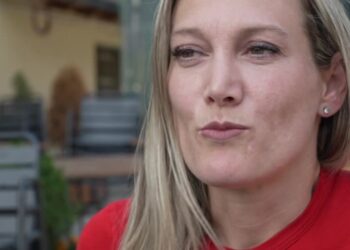 This woman’s father is on the missing Titanic sub