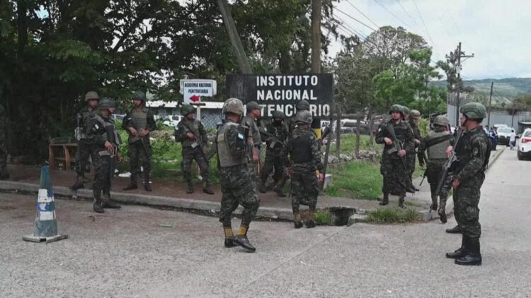 Over 40 dead in gang violence, fire at Honduras women’s prison