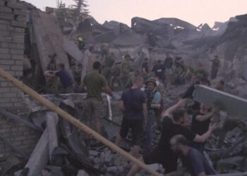 Russian missile strike on restaurant kills nine in Ukraine