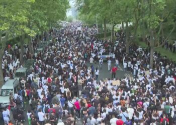 Fury at the police as march for French teen turns violent