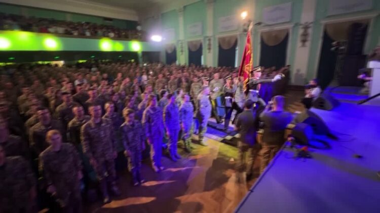 Ukrainian officers graduate from military school