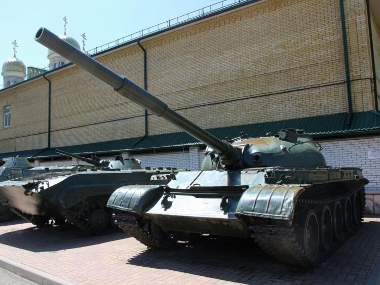 Battlefield videos capture a tank explosion so massive it’s likely it was one of Russia’s new rolling bombs