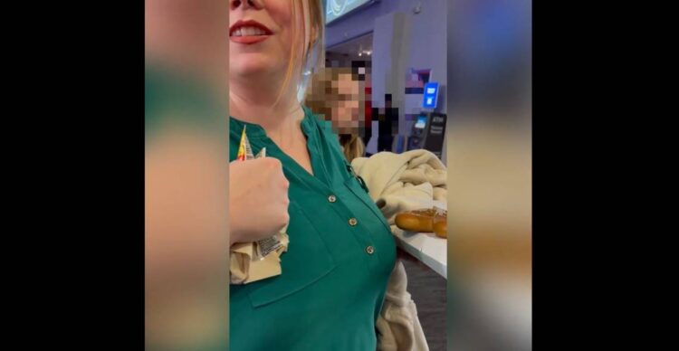 North Texas mom took kids to a holiday drag show. It turned into a viral ‘nightmare’