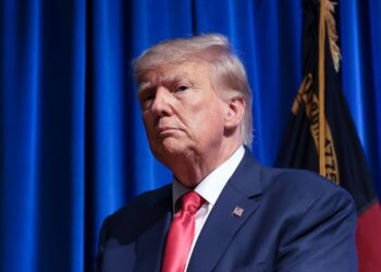 Haberman shares two reasons why Trump has trouble keeping lawyers