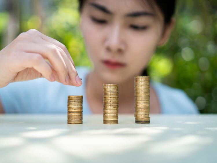 A woman is renting herself out to lonely strangers for just 14 cents on China’s version of Instagram to help them ‘feel alive’ — but it’s not what you think