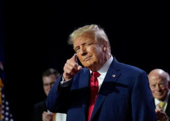 Despite tape, experts say it “only gets worse for Trump from here”