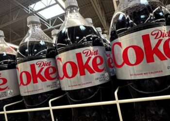 WHO to label sweetener possible cancer risk: sources