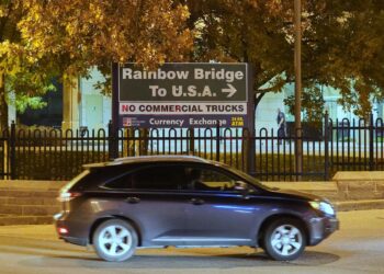 A GPS mistake took a 60-year-old driver to the Canadian border, where he was arrested with 400 pounds of cannabis and over $600,000 in his car, police say