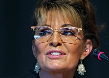 Sarah Palin Defines What A Cult Is And Twitter Users Point Out The Obvious