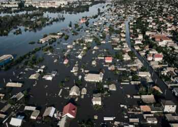 Russian troops ‘swept away by floodwaters’