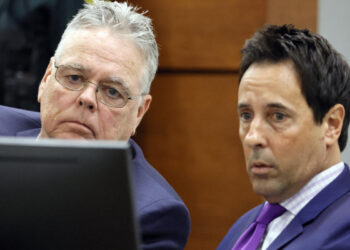 Officer who raced to Parkland massacre scene testifies against deputy who stayed outside