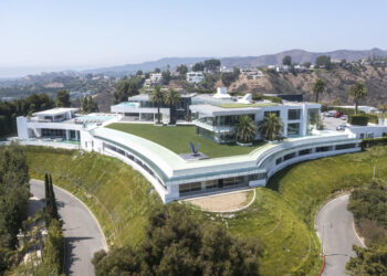 Luxury homebuyers have ‘upper hand’ after California enacts mansion tax