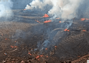 Hawaii on Red Alert as Kilauea Erupts