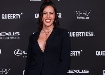 Transgender Activist Rose Montoya Goes Topless And Holds Her Breasts At White House