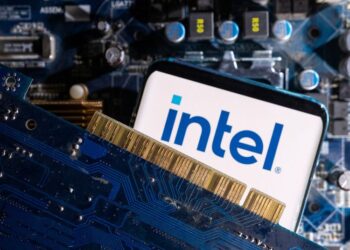 Chipmaker Intel restructures manufacturing business