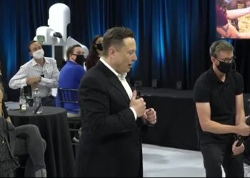 Musk’s Neuralink valued at about $5 bln