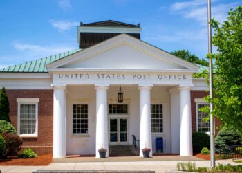 Don’t send checks through the mail, the post office is warning. Criminals are stealing more than ever.