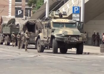 Russia battles Wagner rebels advancing on Moscow