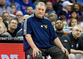 West Virginia coach Bob Huggins reportedly arrested for DUI in Pittsburgh