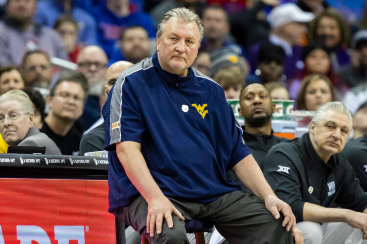 West Virginia coach Bob Huggins reportedly arrested for DUI in Pittsburgh