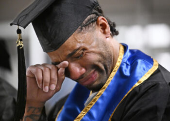 Yale, University of New Haven partnership celebrates first degrees awarded to inmates