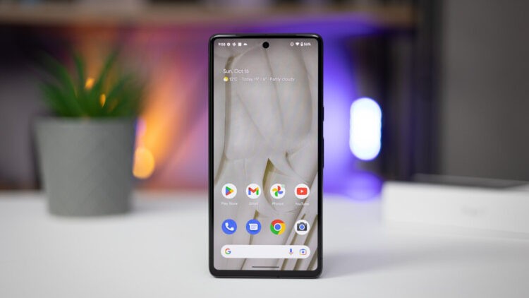 Amazon celebrates Father’s Day by adding a free high-value gift card with Pixel 7