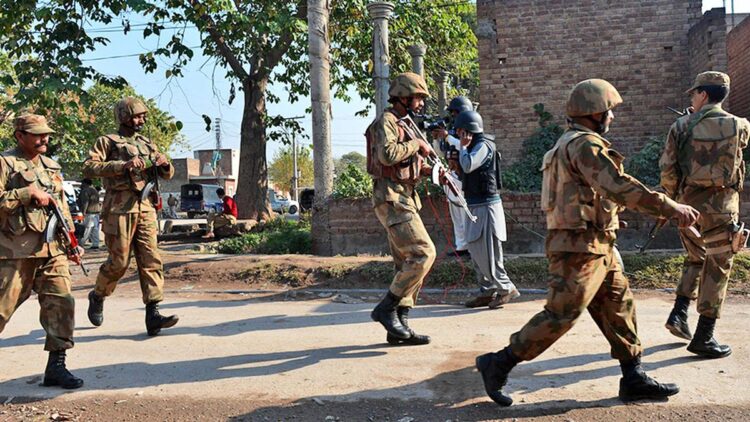 Shootout in northwest Pakistan, along Afghan border, kills 3 soldiers, 3 militants