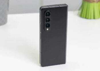 Save $450 on the Galaxy Z Fold 4, the king of all foldables; get yours from Amazon now