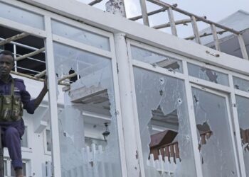 Police in Somalia say nine killed in extremist attack on beachside hotel in Mogadishu