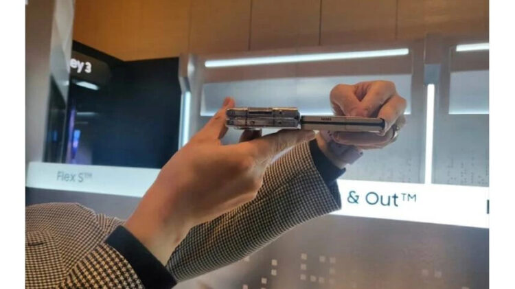 There’s a downside to Fold 5 and Flip 5 creaseless design that might not be worth it