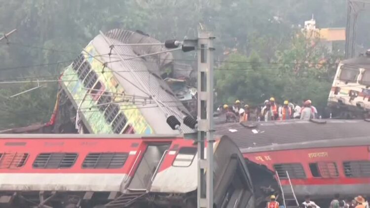 Worst India train disaster in decades kills hundreds