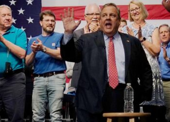 Watch: Chris Christie Slams Trump During Presidential Bid Announcement