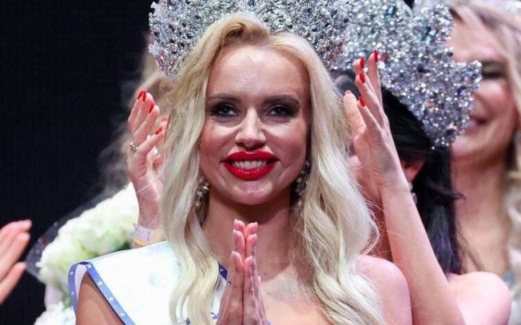 ‘It’s just a bad photo!’ – Mrs Russia organisers forced to defend pageant winner’s looks