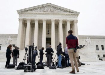 US Supreme Court sides with man who sent female musician barrage of unwanted messages