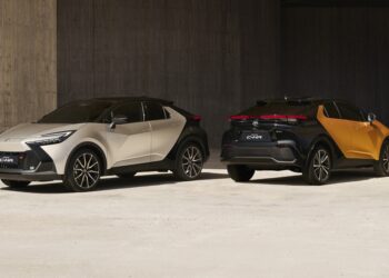2023 Toyota C-HR revealed with hybrid powertrains