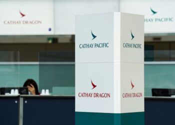 Eleven injured in Hong Kong in Cathay Pacific flight incident
