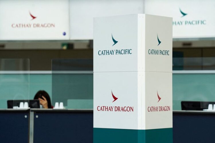 Eleven injured in Hong Kong in Cathay Pacific flight incident