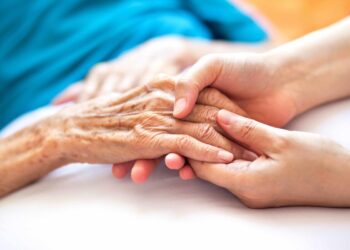 I’m a hospice nurse. Don’t say these phrases to a dying person or their family